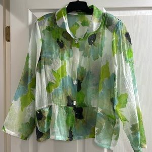 Beautiful sheer green and blue flowered blouse by Trisha Tyler. Size 1X